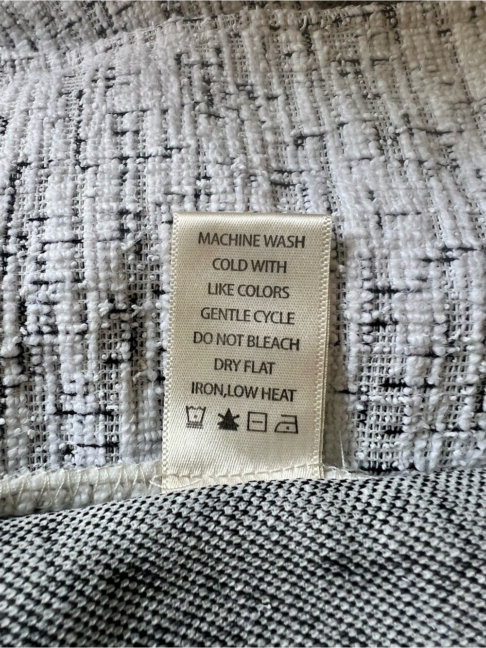 Max Studio Ivory and Black Tweed Moto Blazer - Picture 8 of 10